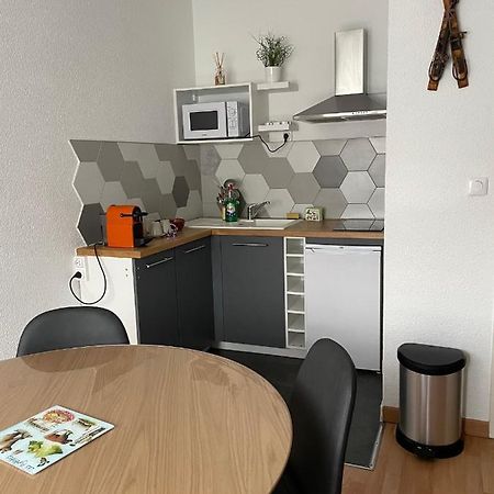 Studio Isard, Wifi Et Parking Gratuit, Navette Gratuite Au Pied De La Residence, Possibilite Forfait Menage Et Location Linge De Lit Et Toilette, A 10 Minutes A Pied Du Centre Ville Font-Romeu-Odeillo-Via Екстер'єр фото