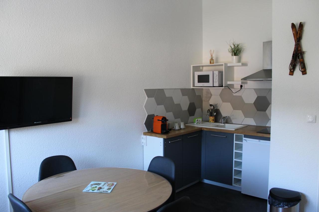 Studio Isard, Wifi Et Parking Gratuit, Navette Gratuite Au Pied De La Residence, Possibilite Forfait Menage Et Location Linge De Lit Et Toilette, A 10 Minutes A Pied Du Centre Ville Font-Romeu-Odeillo-Via Екстер'єр фото